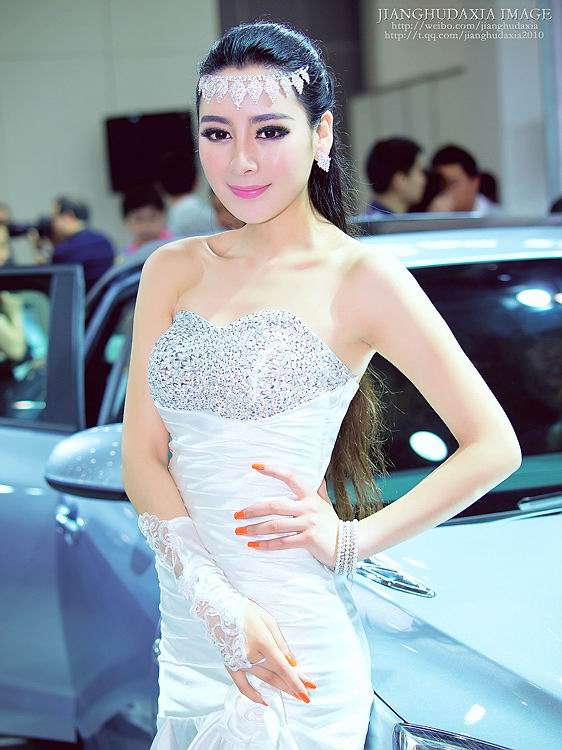 2012车展靓妹  第8张