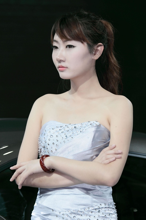 成都车展美女云集
