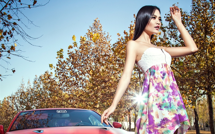 日产GT-R美女刘露