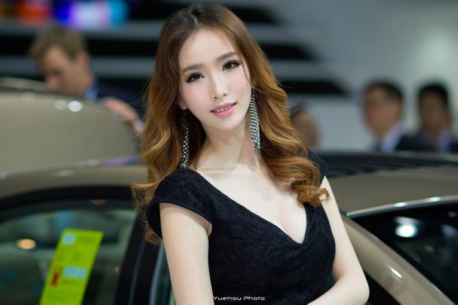 上海车展性感车模姚媛